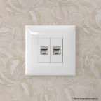 Avanti Компьютерная розетка RJ-45 без шторки в стену, кат.6 двойная экранированная, Белое облако