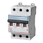 Выключатель автоматический трехполюсный 25А C DX3-E 6кА