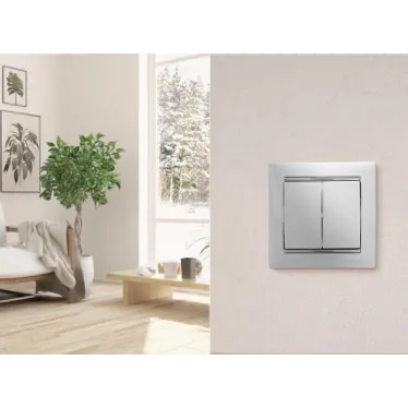 VALENA Выключатель двухклавишный в рамку белый