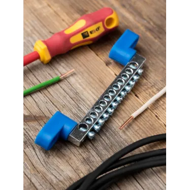 Шина нулевая N 63.12 (2 изолятора стойка) никель