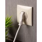 Валенсия розетка 1-местная с/з 16А кремовая с защ. штор. PROxima