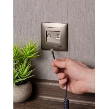 Валенсия лицевая панель розетки Phone 1-местная графит