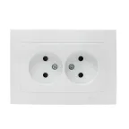 Валенсия розетка 2-местная б/з 10А белая с защ. штор.
