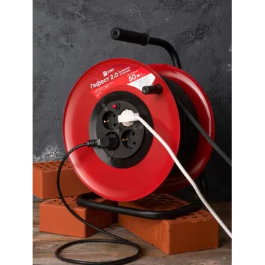Удлинитель на катушке Гефест 2.0 4 гнезда 50м с заземлением и предохранителем КГ 3x1.5 16А/3.5кВт PROxima