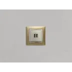 VALENA Розетка двойная USB слоновая кость