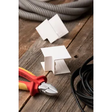 Угол внутренний (40х16) (4 шт) Plast Белый