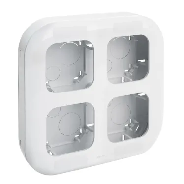 Quteo Рамка 4 поста для наружного монтажа белая