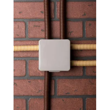 Коробка распределительная KMP-030-035 с крышкой (85х85х40) для прямого монтажа без мембр. вводов серая IP54 EKF