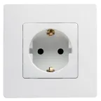 ETIKA Розетка с заземлением белая