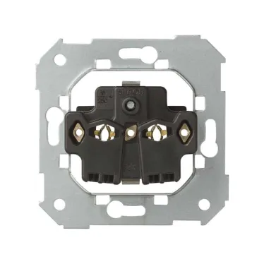 Розетка 2P, 16А 250В, винтовой зажим, S82,82N, 88, механизм