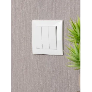 Валенсия Выключатель 3-кл. 10А белый