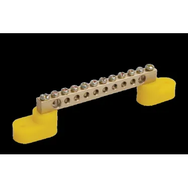 Шина PE земля на двух угловых изоляторах ШНИ-8х12-10-У2-Ж