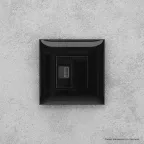 Avanti USB зарядное устройство в стену, ''Черный квадрат''