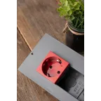 Розетка 45х45 (2 модуля), с заземлением, красная, прямая