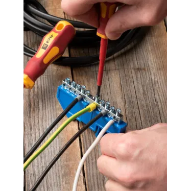 Шина нулевая PE 63.8 (DIN изолятор)