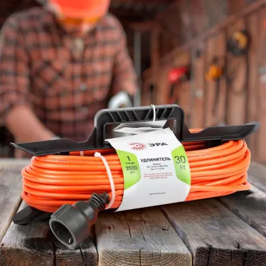 Удлинитель силовой на рамке c заземлением 1 розетка 30м ПВС 3x1.5мм2 UFx-1e-3x1.5-30m ЭРА