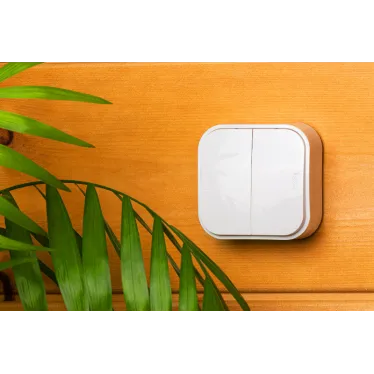 Quteo Выключатель двухклавишный наружный белый 10А