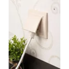 Розетка одноместная СП с заземлением Минск с крышкой 16А бежевая с защитными шторками