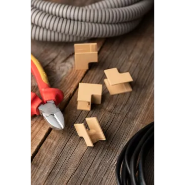 Угол внутренний (16х16) (4 шт) Plast под светлое дерево