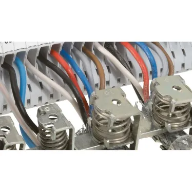 Зажим защитный для кабеля 3-8 мм