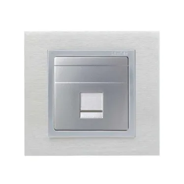 Адаптер на 1 RJ45(12) 75528-, 75540-, 75541-, 75544-39, шторка, S82,82N, алюминий