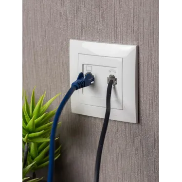 Валенсия розетка RJ-45+RJ11 2-местная белая