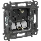 Valena IN MATIC Розетка силовая 2К+З 16А 250В со шторками безвинтовые зажимы