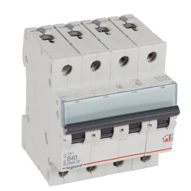 Выключатель автоматический четырехполюсный 40А B TX3 6kA