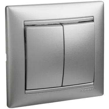 VALENA Рамка 1 пост горизонтальная алюминий