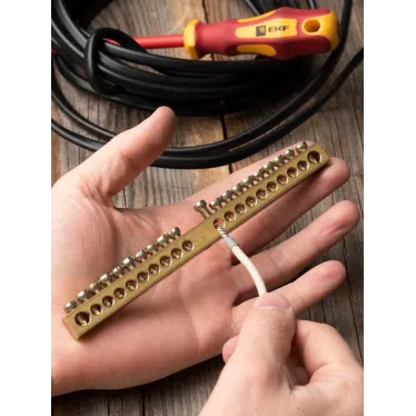 Шина PEN ноль-земля 8х12мм 20 отверстий латунь крепеж по центру PROxima