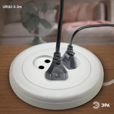 Удлинитель UR(6)-3-3m/УХ6-103 рулетка без заземл.,1300Вт, 3гн, 3м (5/20/600) UR(6)-3-3m