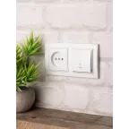 Рамка Минск 2-местная горизонтальная белая