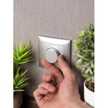 Валенсия лицевая панель светорегулятора 600W 220В сталь