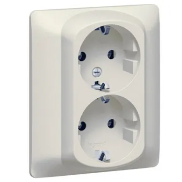 Розетка 2х2К+З жемчуг автоматические клеммы с шторками