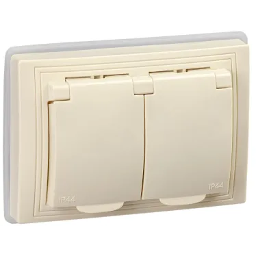 KVARTA Розетка 2-местная с заземлением с защитнымишторками с крышкой 16А IP44 РСбш12-3-ККм-44 кремовый IEK