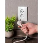 Валенсия розетка 2-местная б/з 10А белая с защ. штор.