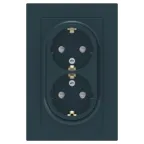 Розетка ATLASDESIGN двойная с заземлением со шторками 16А в сборе изумруд