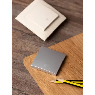 Валенсия лицевая панель выключателя проходного 1-кл. 10А сталь