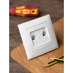 Валенсия розетка компьютерная RJ-45 2-местная белая