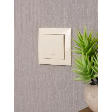 Валенсия кнопка звонка 10А кремовая