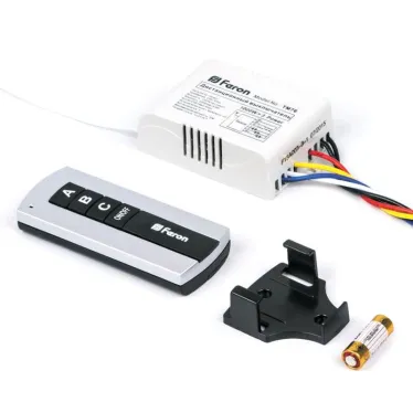 Выключатель для светильников 230V 1000W 3-х канальный 30м с пультом управления, черное серебро