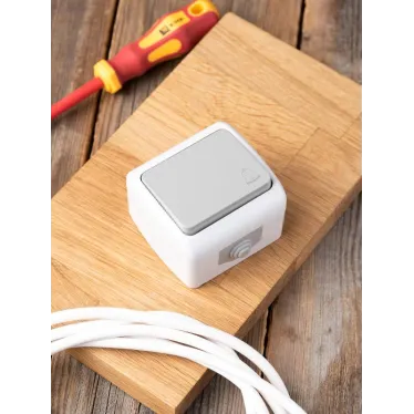 Кнопка звонка Мурманск 1-клавишная 10А IP54 серая