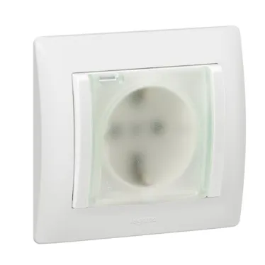 Galea Life Розетка Iс заземлением 2К+З P44 немецкий стандарт