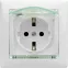VALENA Розетка с заземлением с крышкой со шторками белая