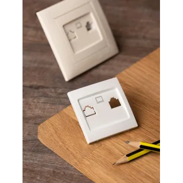 Валенсия лицевая панель розетки RJ-45 1-местная жемчуг