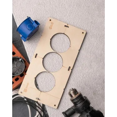 Шаблон для подрозетников c 3 отв. диам. 68 мм Expert