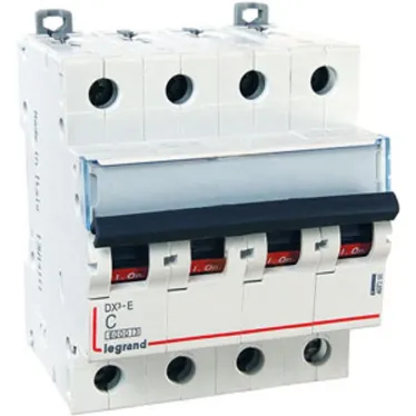 Выключатель автоматический четырехполюсный 10А C DX3-E 6kA/6kА