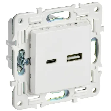 SKANDY Розетка USB A+C 3,1А SK-R14W арктический белый IEK