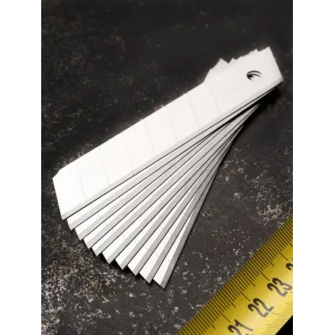 Набор сменных лезвий 18 мм СМ-30 (упак. - 10 шт.) Expert