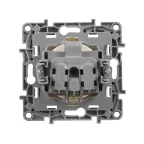 ETIKA Розетка с заземлением со шторками слоновая кость